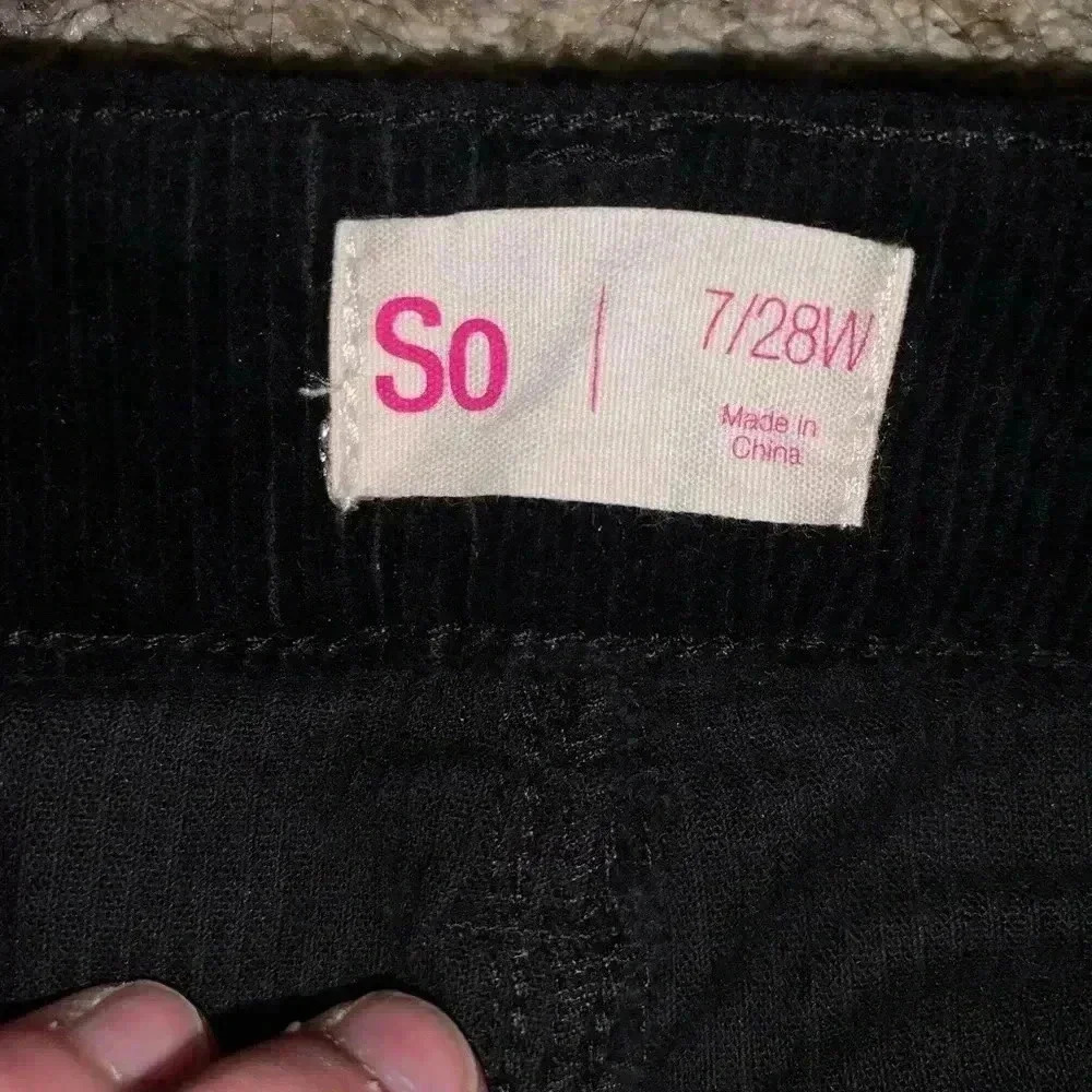 So Juniors Size 7 Zip Up Skirt - Picture 3 of 3